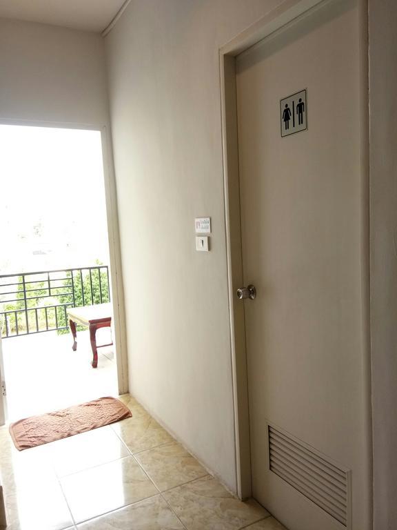 108Beds Hostel Си Рача Екстериор снимка